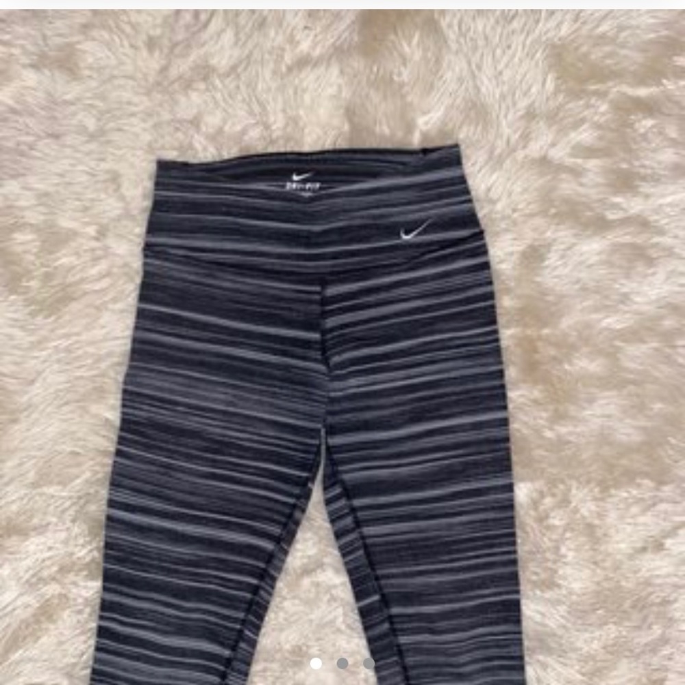 Nike leggings